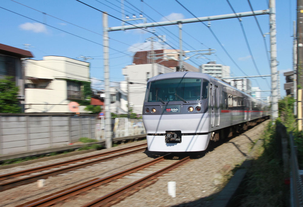 すぐ隣を走る電車の騒音は消えますか？