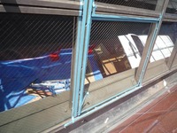屋根のガラス修理